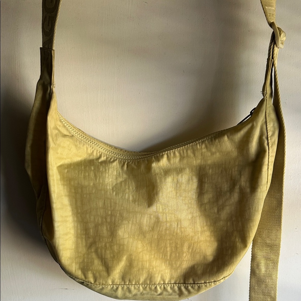 Medium Crescent Butter